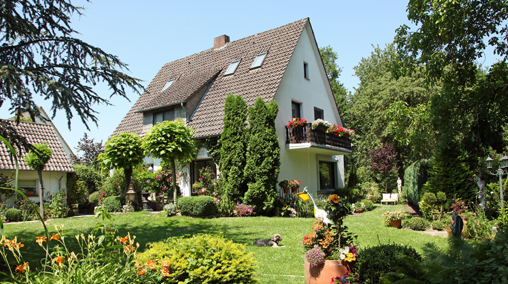 Einfamilienhaus mit Garten